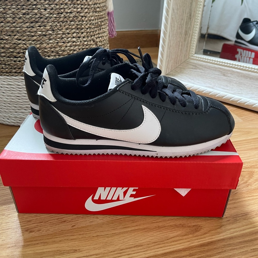 COPY - Nike women shoes